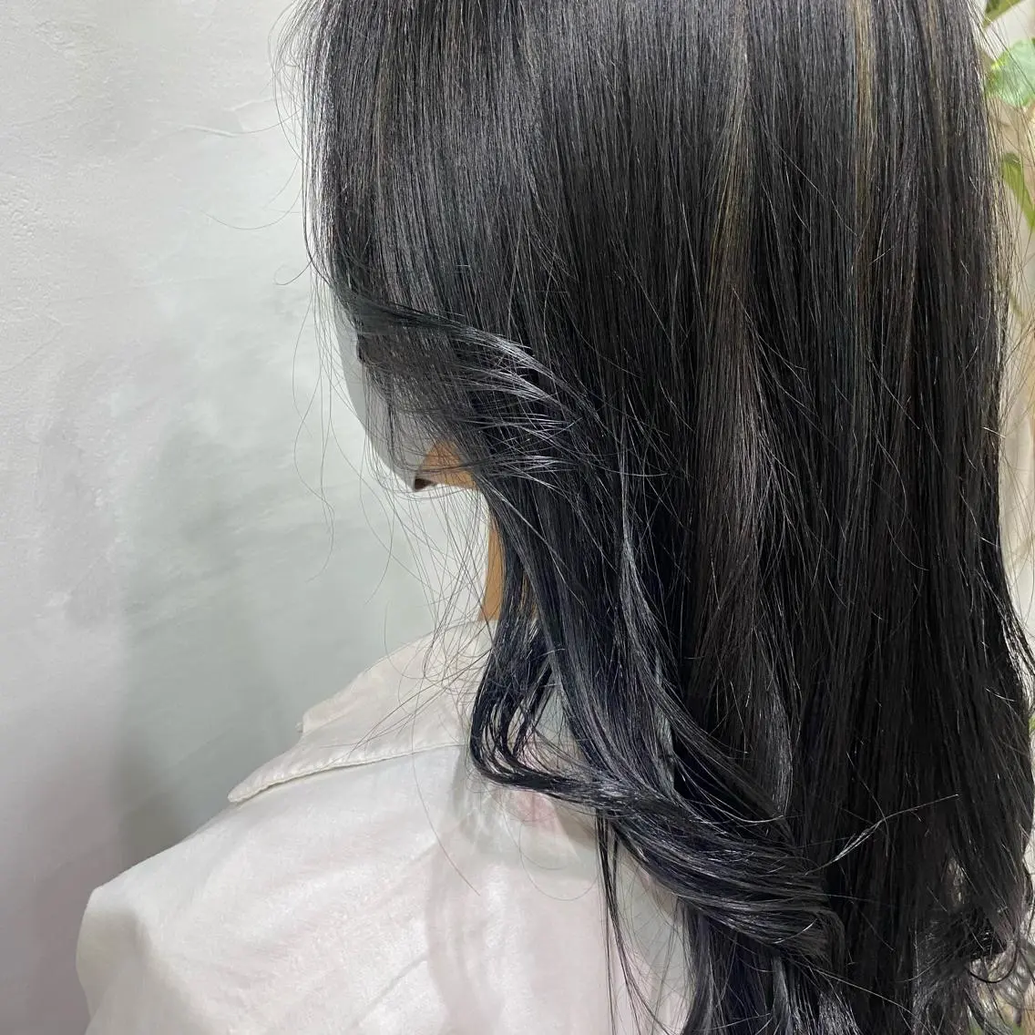ロング ハイライト ヘアカラー 大久保 優香のヘアスタイル