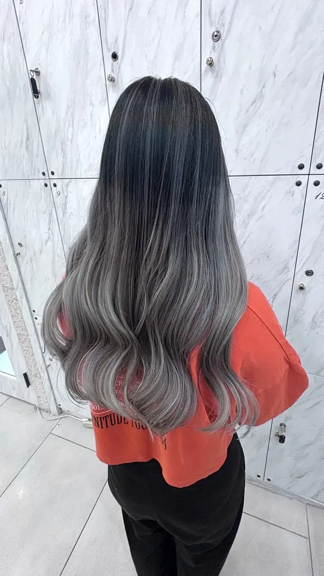 ロング カラー バレイヤージュ ブリーチ レイヤーカット ヘアカラー トリートメント 🫧Shanti🫧 ばんだいのヘアスタイル