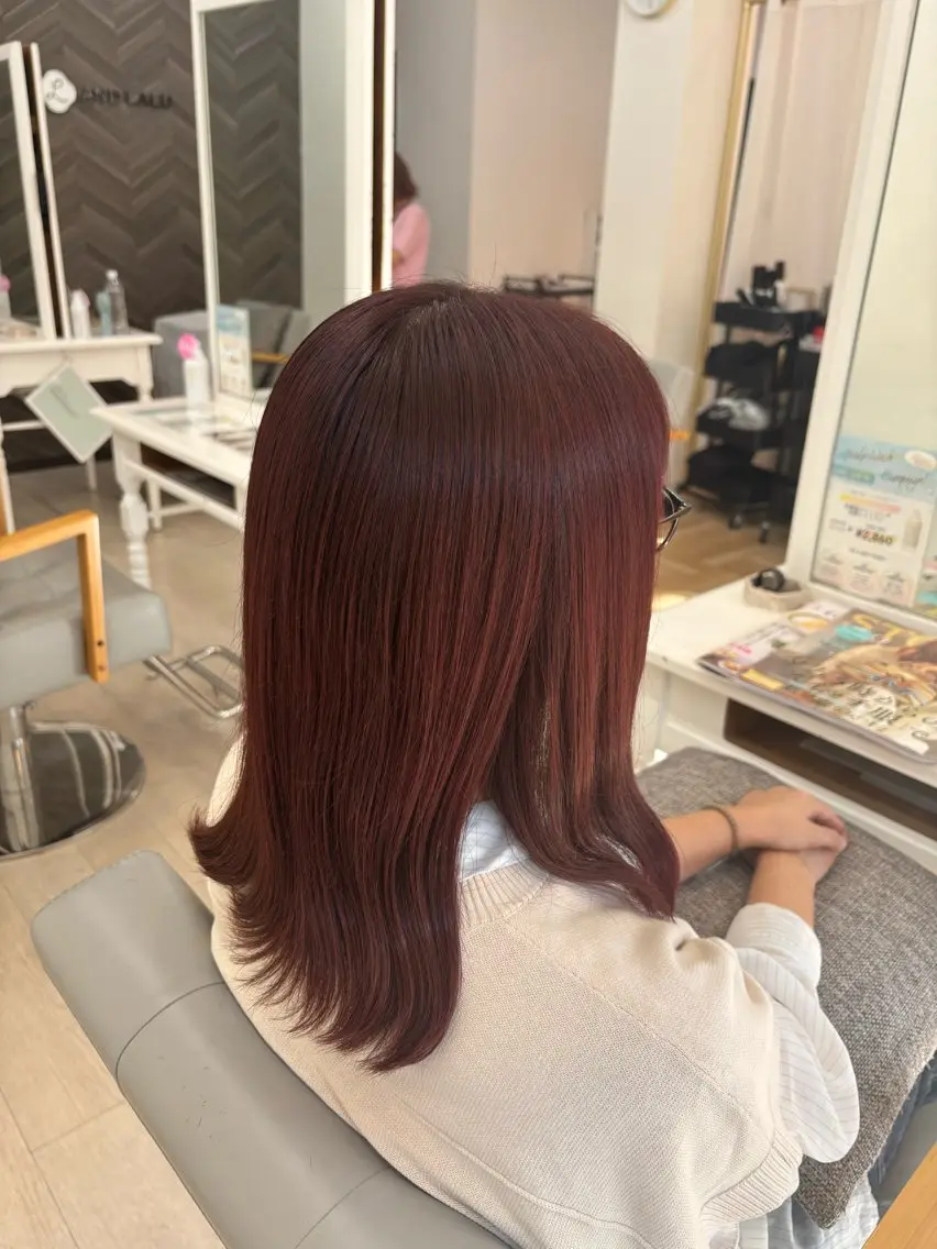 ミディアム ヘアカラー ワタセ ヒメカのヘアスタイル