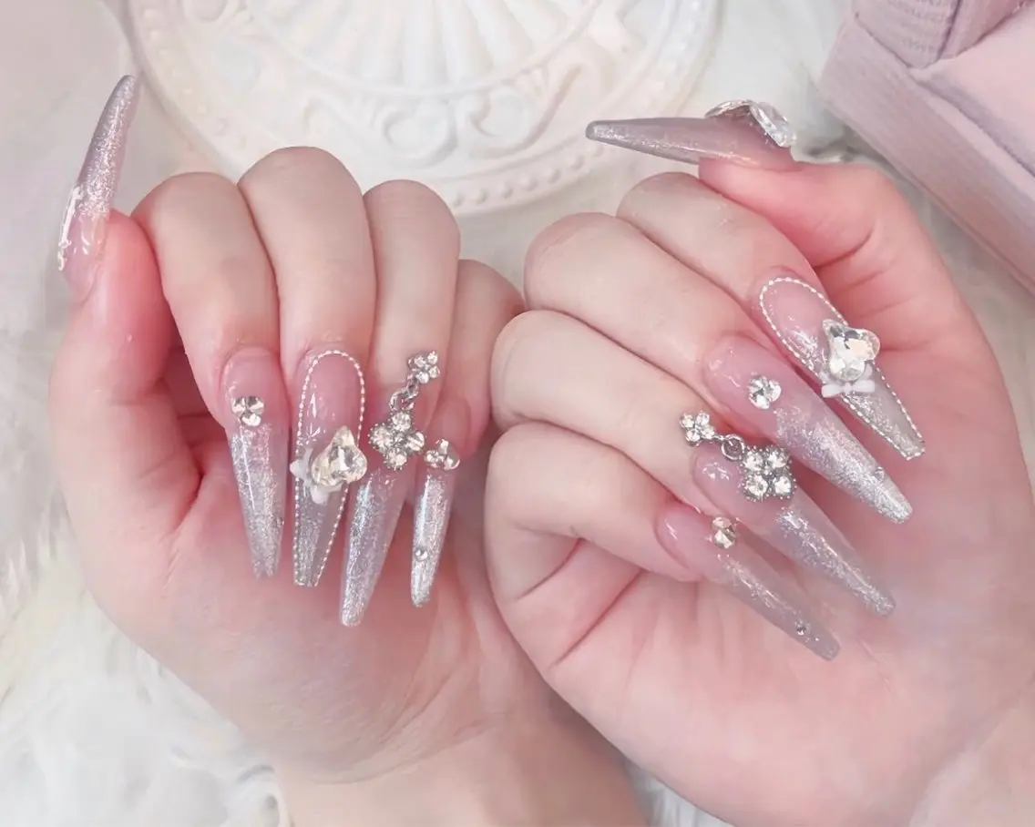 ネイル チークネイル 長さ出し フラッシュネイル フレンチネイル グラデーション ハンドネイル Lenie Nail Salonのネイルデザイン