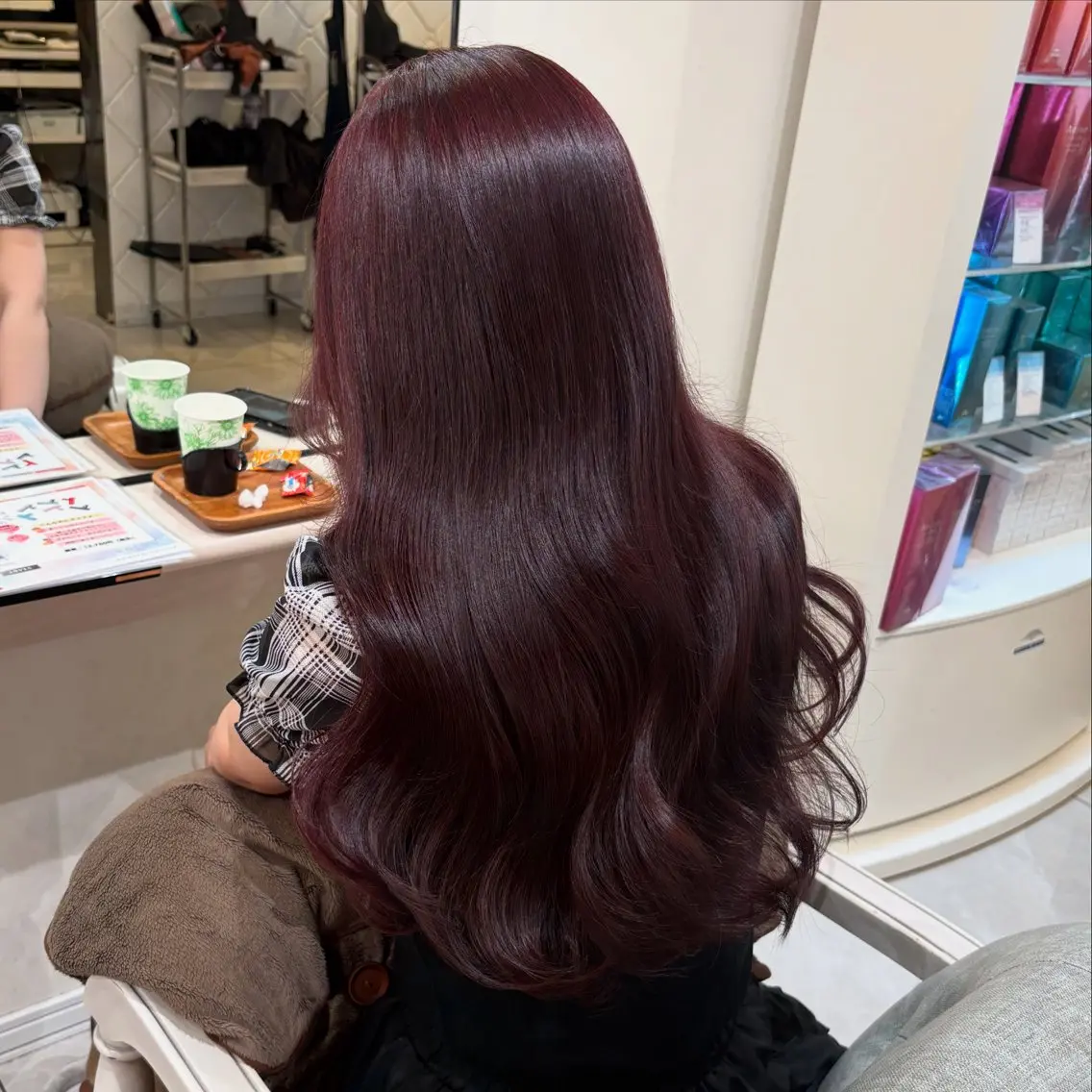 ロング カラー カット ヘアカラー トリートメント 濱田輝レイヤー 韓国風 ハイトーンのヘアスタイル