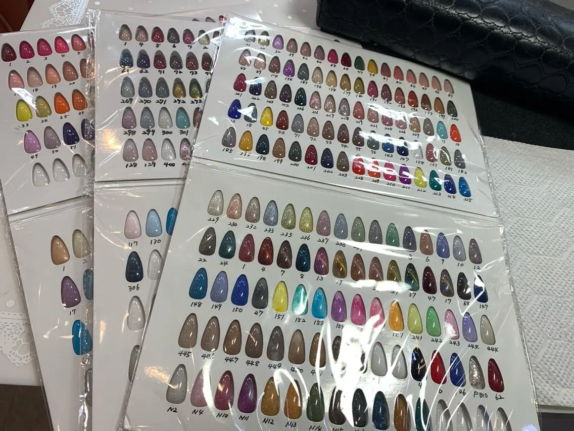 ショート カラー ネイル ワンカラーネイル Le’a NailSalonのネイルデザイン