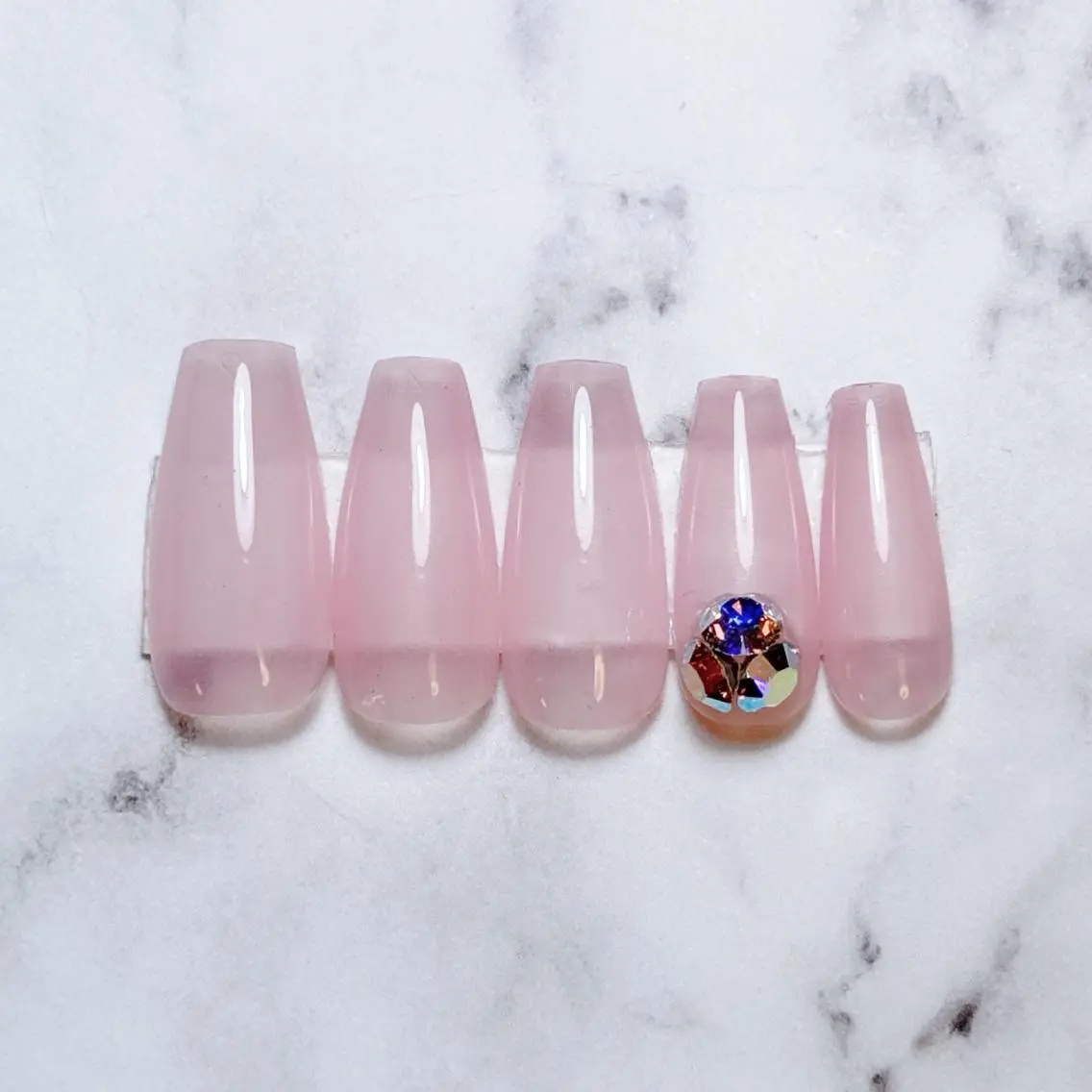 ネイル 🍭Yun nail hyejin🌸のネイルデザイン