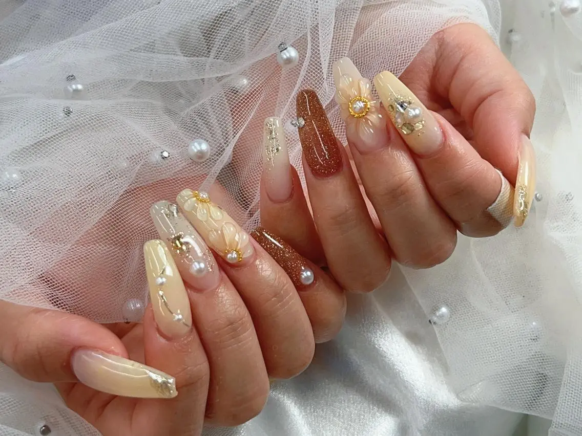 ネイル ハンドネイル Bijou Nails 有真のネイルデザイン