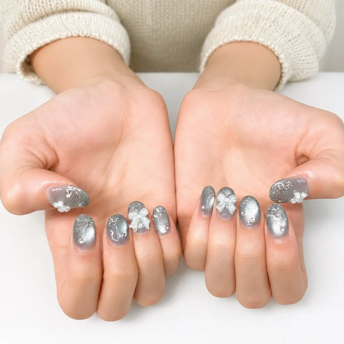 ネイル フラワーネイル マグネットネイル シルバー ブライダルネイル ハンドネイル Kii nailのネイルデザイン