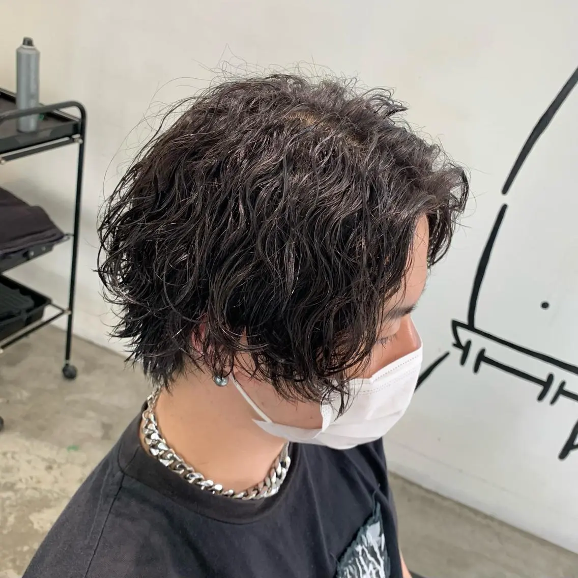 ミディアム パーマ メンズ 波巻きパーマ カット パーマ メンズ特化美容師/ 藤戸 椋のヘアスタイル