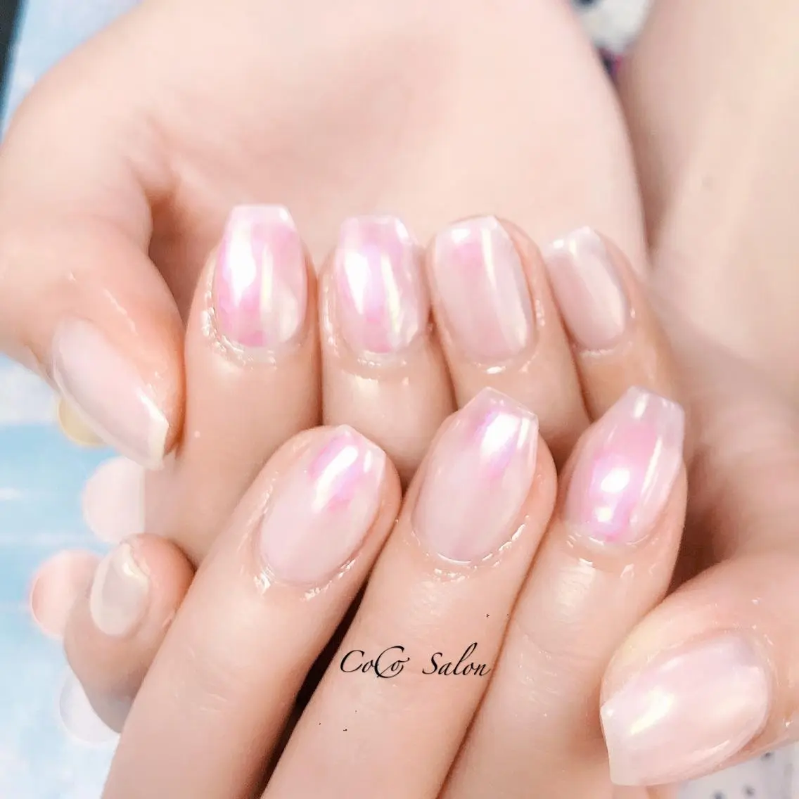 ネイル オーロラネイル キラキラネイル ミラーネイル 春ネイル ハンドネイル CoCoSalon ネイル/まつ毛予約のネイルデザイン