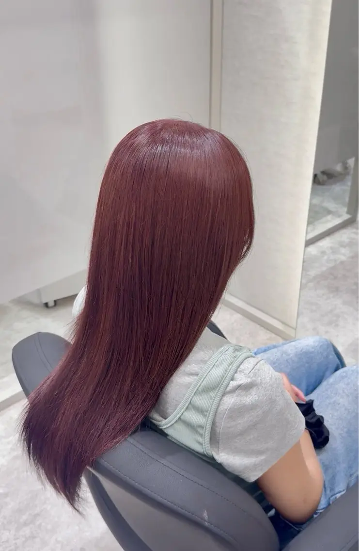 カラー Arisa /アシスタントのヘアスタイル