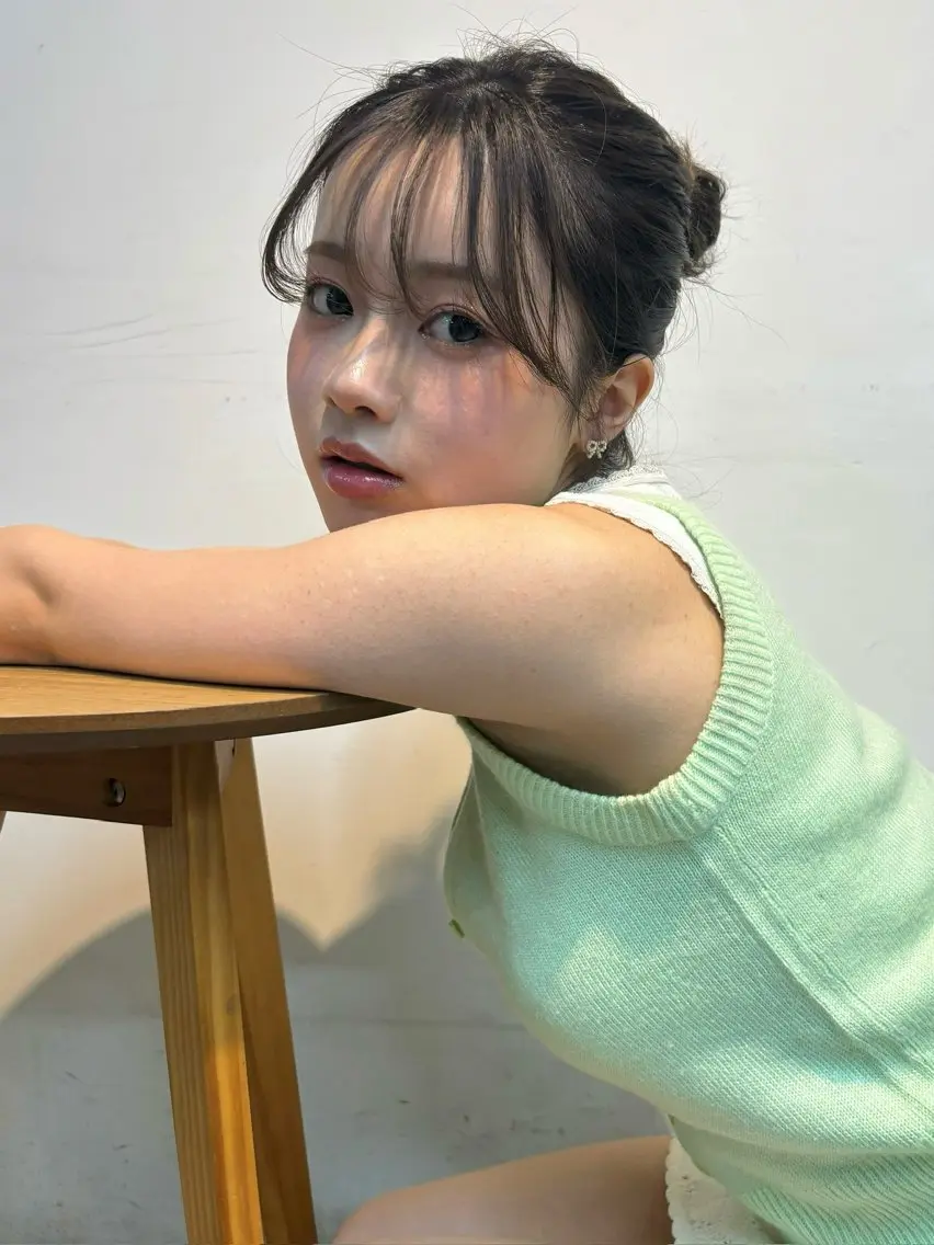 セミロング カラー カット ヘアカラー 林　蓮/レイヤー/ 透明感カラーのヘアスタイル