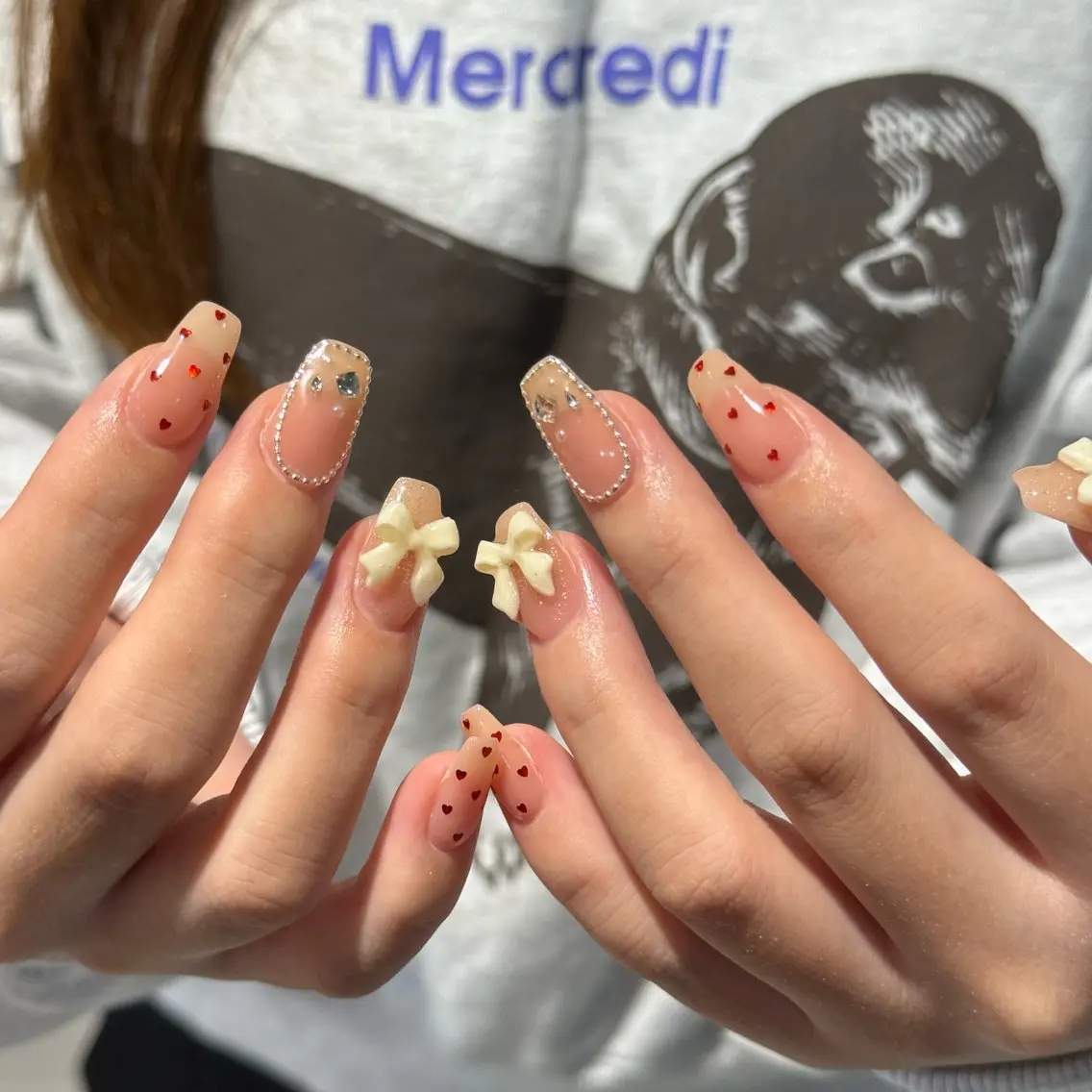 ネイル ハンドネイル airi 🤍のネイルデザイン
