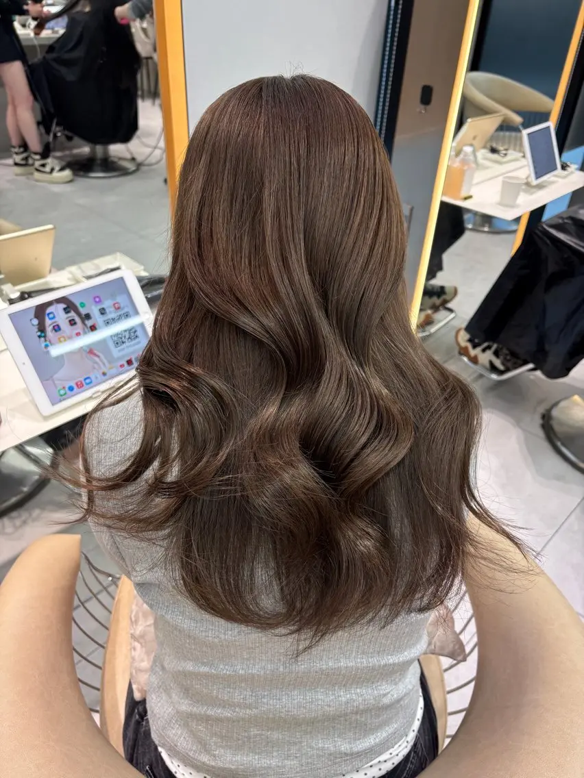 ロング カット ヘアカラー トリートメント 顔周り🇰🇷韓国 レイヤー/モエのヘアスタイル