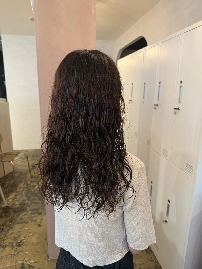 ロング パーマ カット パーマ トリートメント 水田 帆波のヘアスタイル