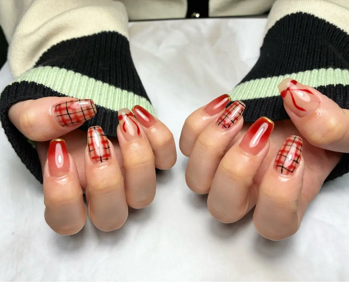 ネイル ハンドネイル ネイルサロン Bebeのネイルデザイン