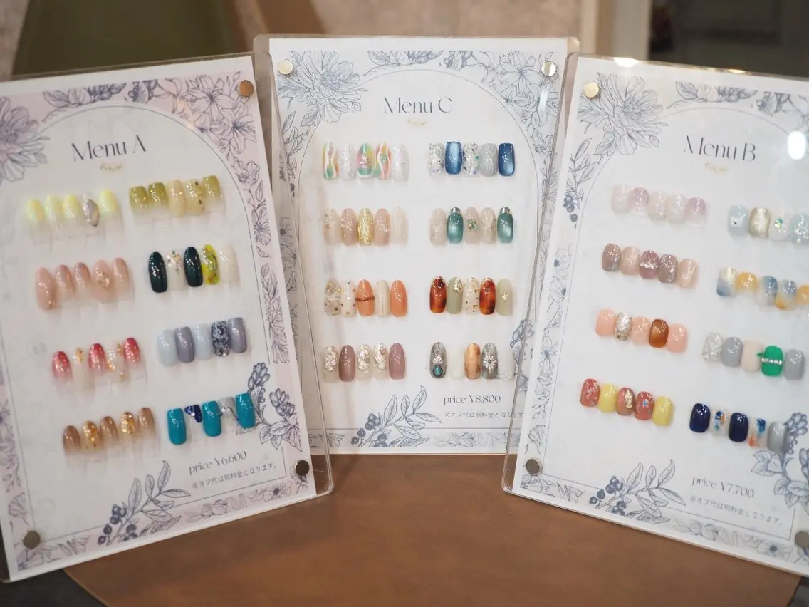 ネイル ハンドネイル glaNje shioriのネイルデザイン