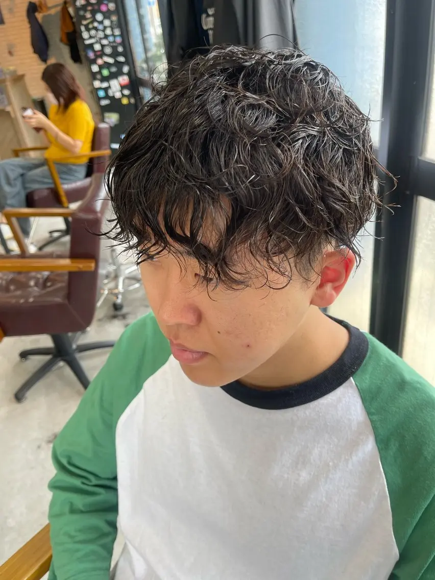 パーマ メンズ シノザキ キナのヘアスタイル