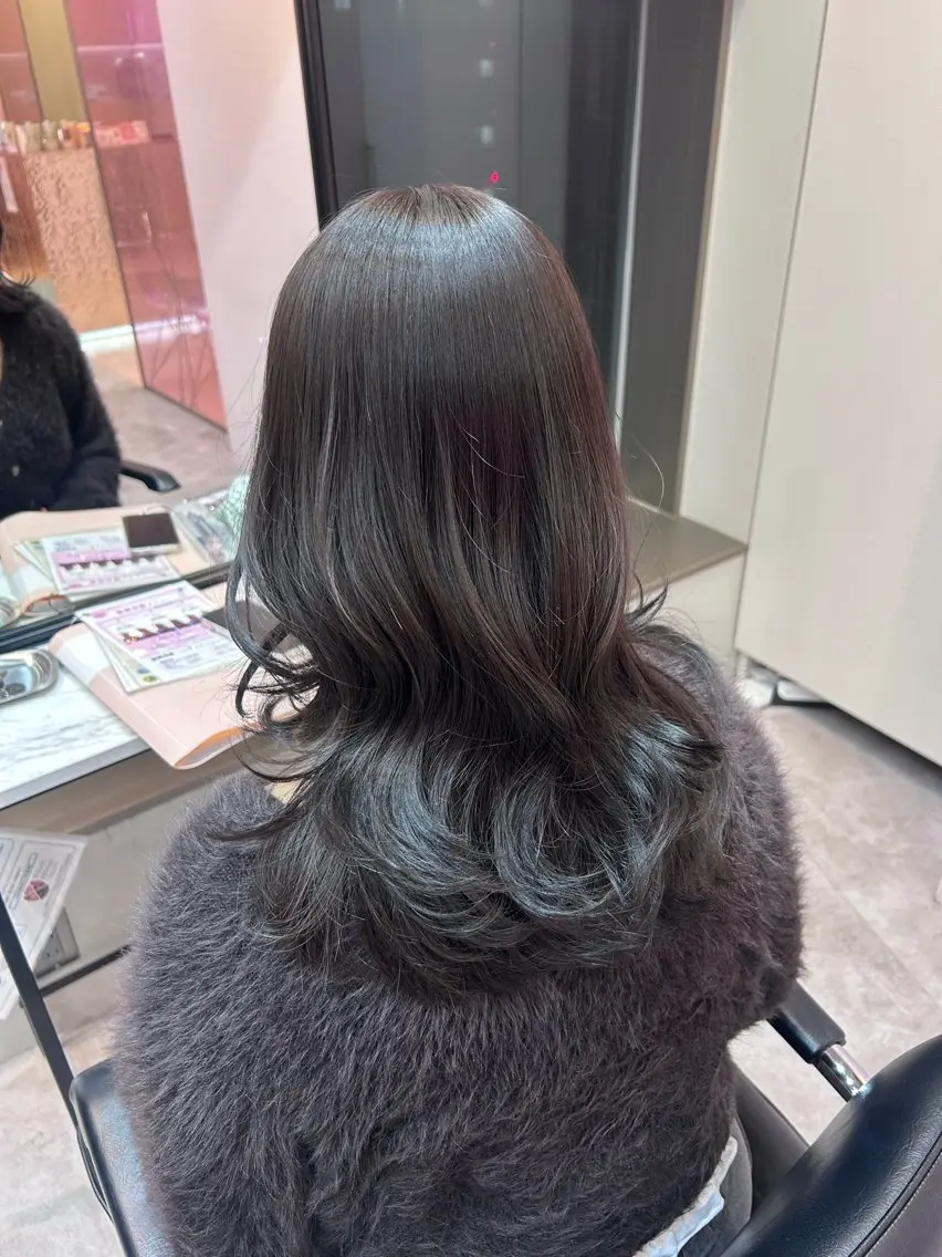 カラー 透明感カラー ダークグレー ダークグレージュ グレージュ 🐰🎀艶髪特化 yuzuka🎀🐰のヘアスタイル