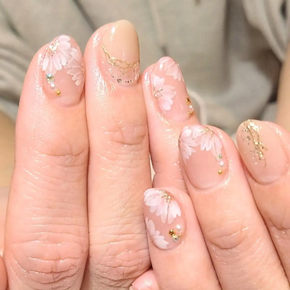 ネイル ブライダルネイル ハンドネイル Nail salon LEVALOレヴァロのネイルデザイン