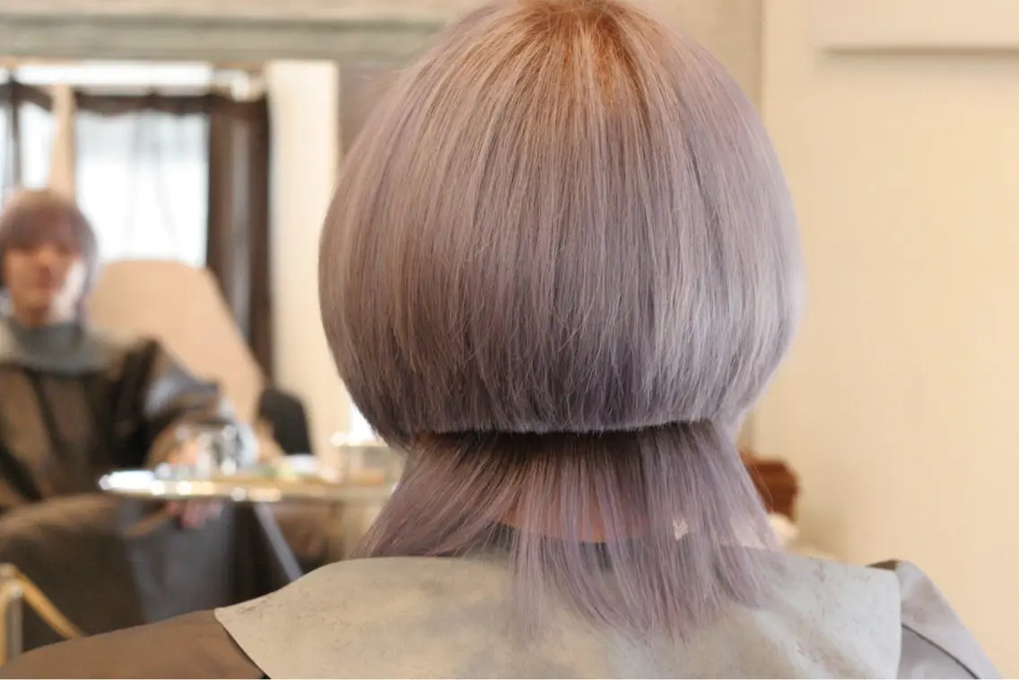 ショート カラー カット ヘアカラー トリートメント じょん 。のヘアスタイル
