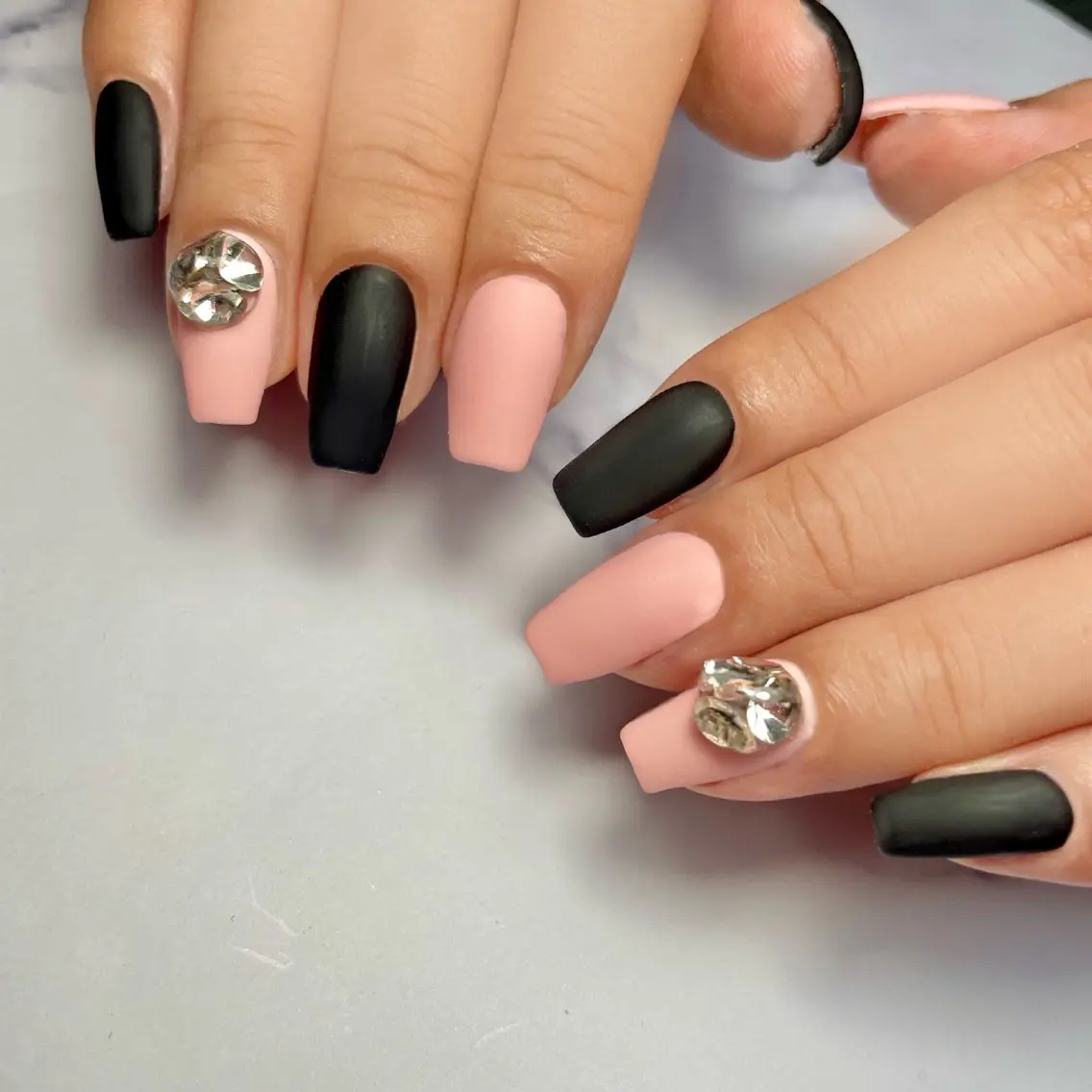 ネイル マットネイル ピンク ハンドネイル Oracion Nailのネイルデザイン