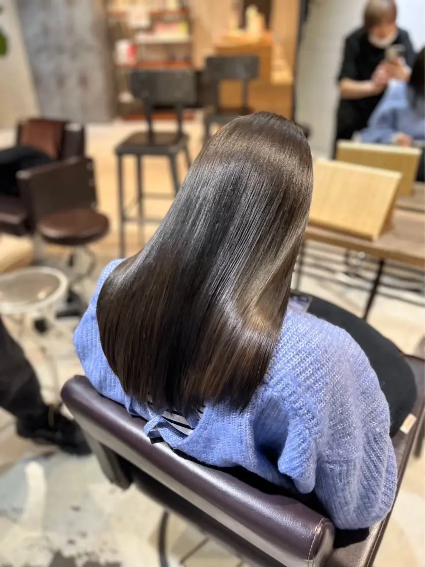 ロング 及川 亜美のヘアスタイル