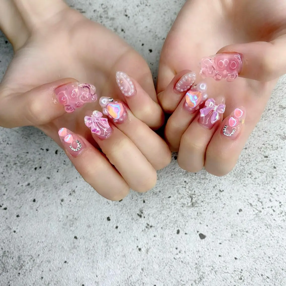 セミロング カラー パーマ ヘアアレンジ メンズ キッズ ネイル マツエク・マツパ アイブロウ メンズ韓国風 韓国風マツエク 韓国風ヘア オーロラネイル ハート Salon Ｋのネイルデザイン