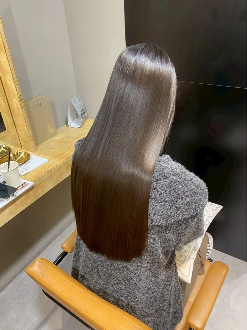 ロング カラー カット ヘアカラー トリートメント ioe元町 yukaのヘアスタイル