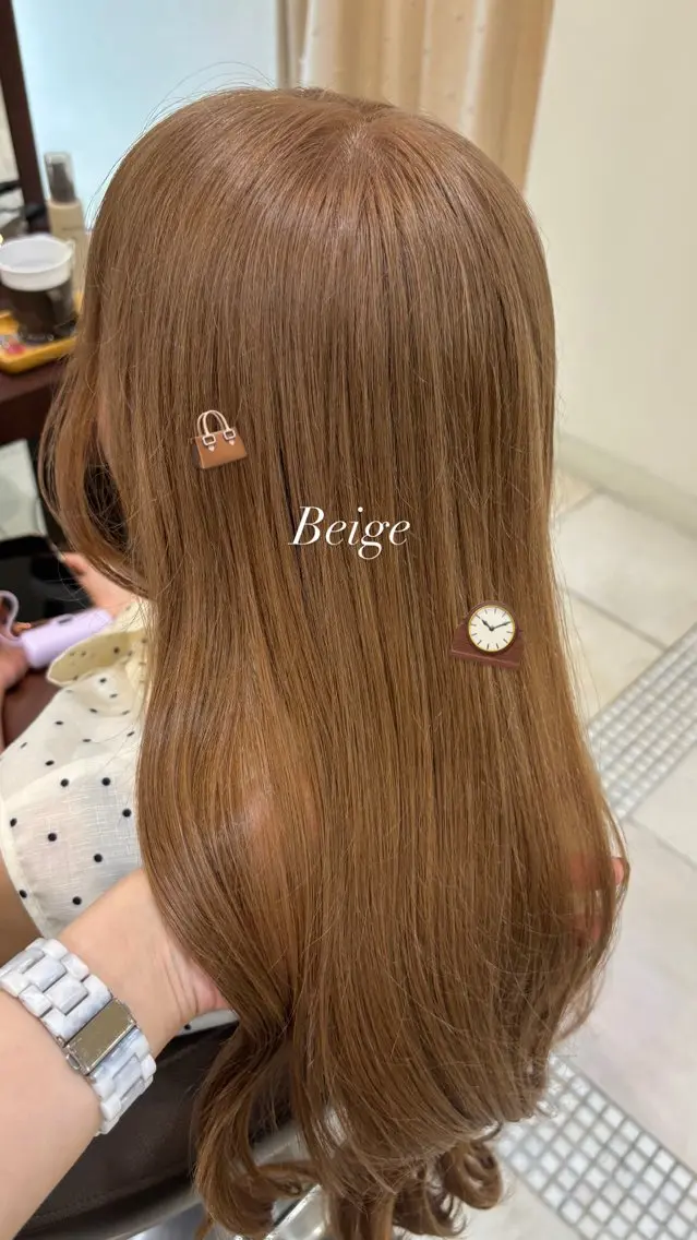 ロング ヘアカラー ベージュ/ピンク IBUKI🍒のヘアスタイル