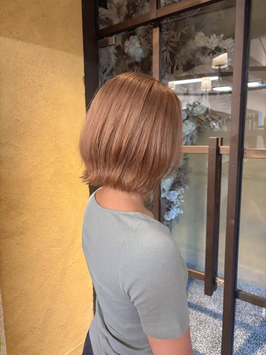 ミディアム ボブレイヤー ボブ レイヤーカット ヘアカラー 透明感カラー/ レイヤー/あやねのヘアスタイル