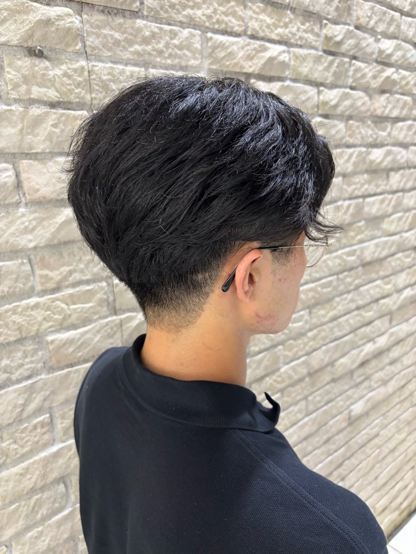 ミディアム メンズ カット 【メンズ特化】セン ターパート/保坂太一のヘアスタイル