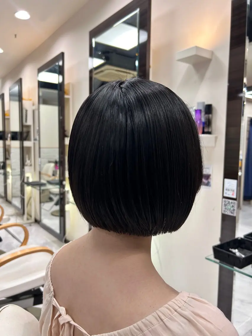 ショート ボブ カット 🍊小川実里🍊 /カラーレイヤーのヘアスタイル
