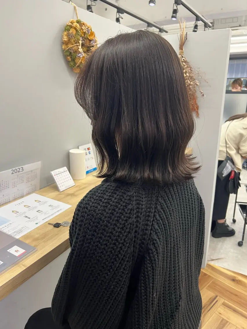 ミディアム 檜谷 晴　顔周りカットのヘアスタイル