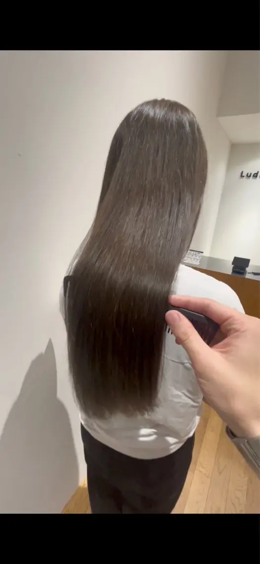 ロング カラー ヘアカラー トリートメント Ludovico / renのヘアスタイル