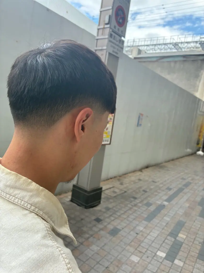 ショート カット 佐古 達平のヘアスタイル