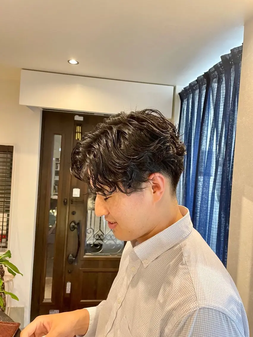 ショート メンズ メンズパーマ カット パーマ メンズ特化美容師 SHUMMAのヘアスタイル