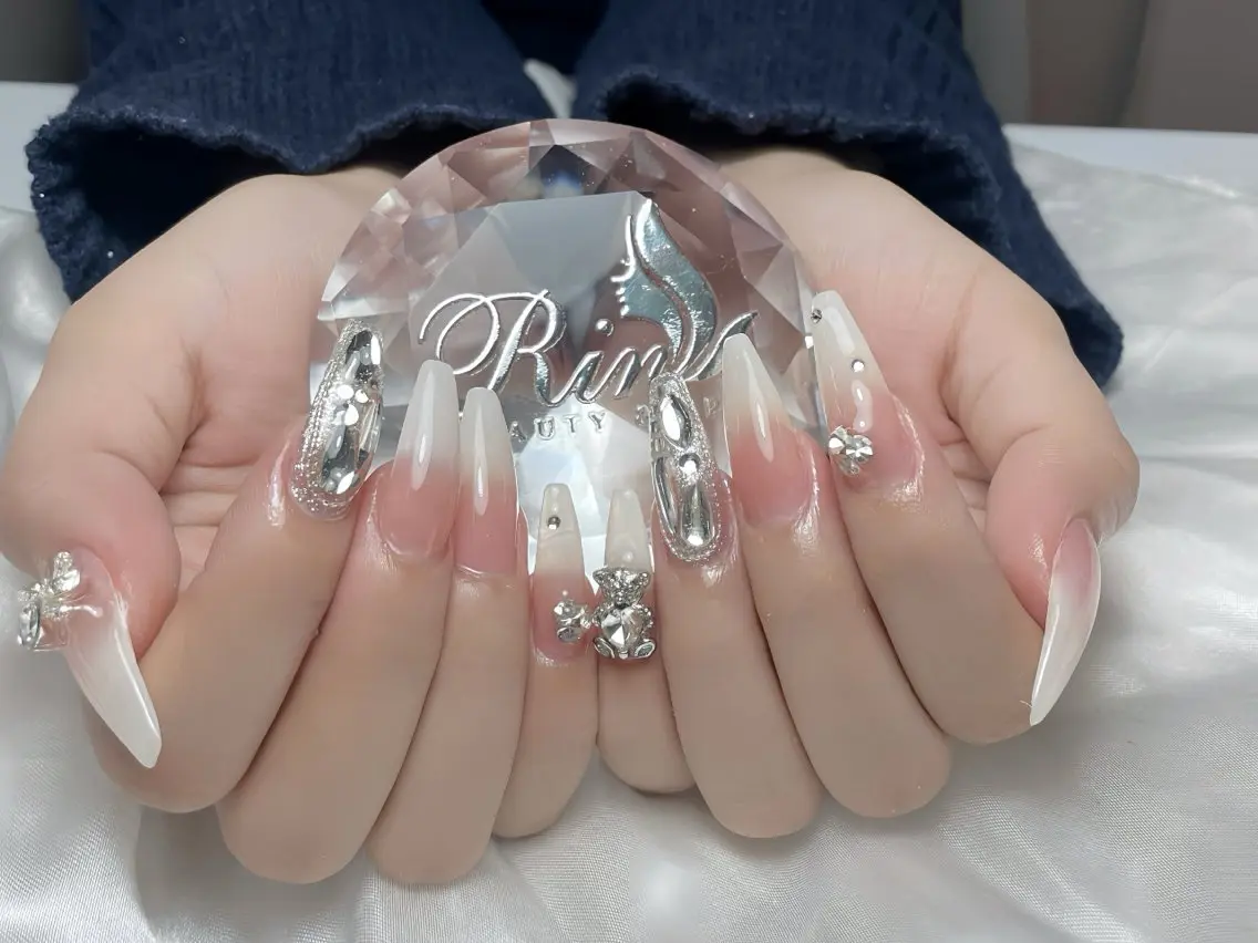 ネイル アートネイル ロングネイル ニュアンスネイル スカルプネイル ネイルチップ ハンドネイル Rin Nail 新大久保店のネイルデザイン