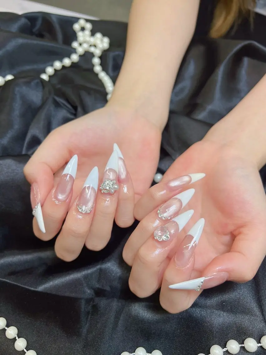 ネイル ハンドネイル Berry Nailsのネイルデザイン
