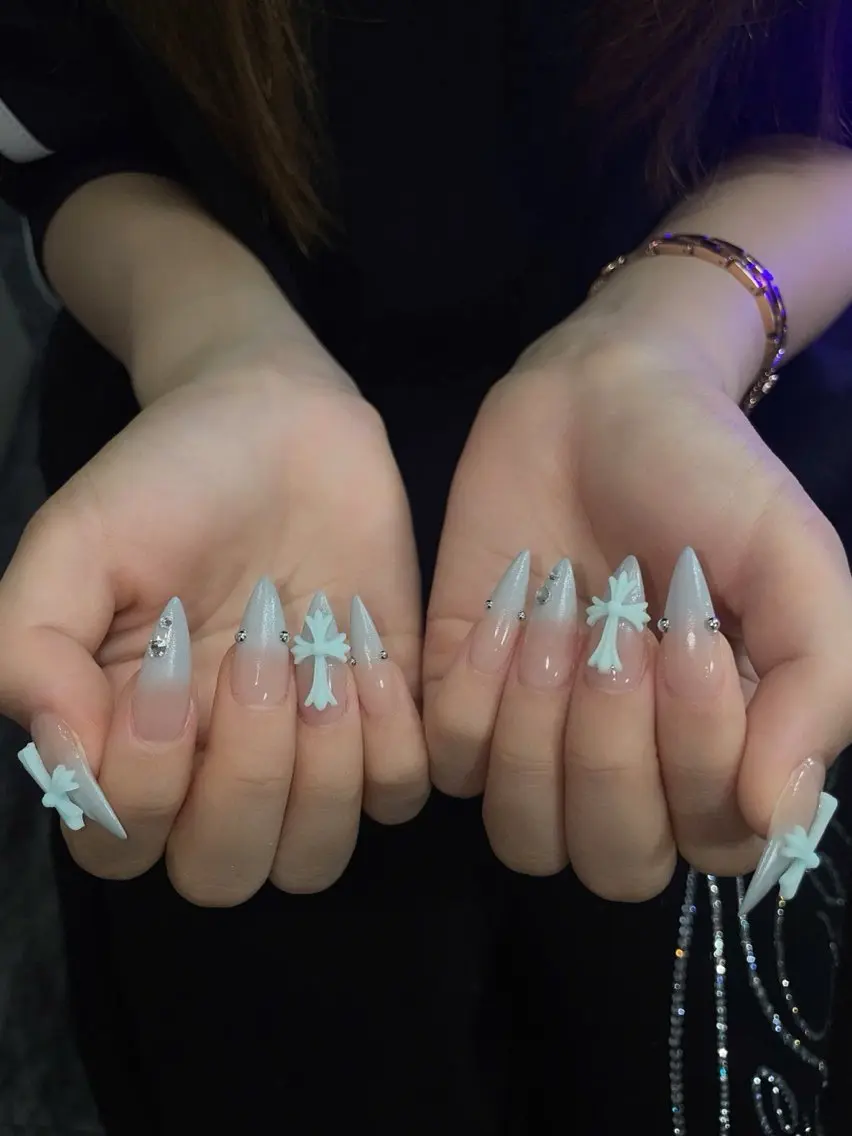 ネイル チークネイル 長さ出し フレンチネイル ジェルネイル ガーリー ハンドネイル Sora  Nail Studioのネイルデザイン