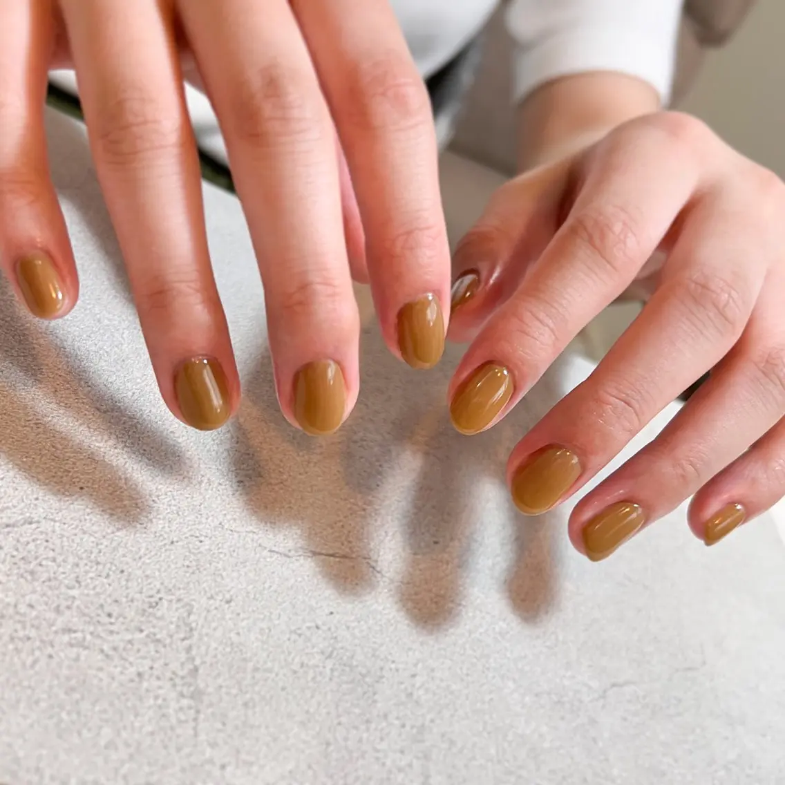 ネイル ブラウン ワンカラーネイル シンプルネイル pointillé .ayaのネイルデザイン