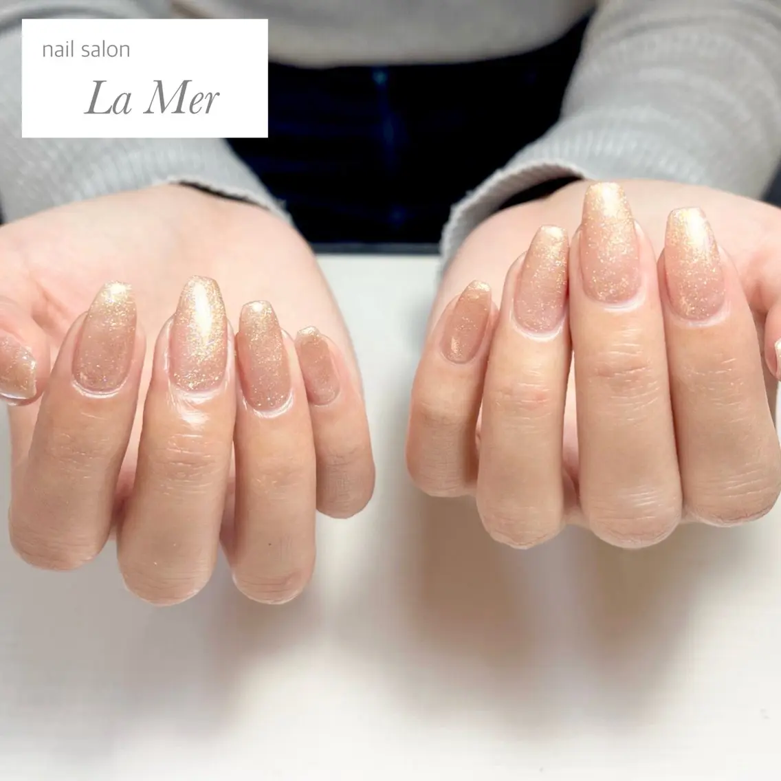 ネイル オーロラネイル ジェルネイル キラキラネイル ラメ(グリッター) オフィスネイル ハンドネイル nailsalon La Merのネイルデザイン