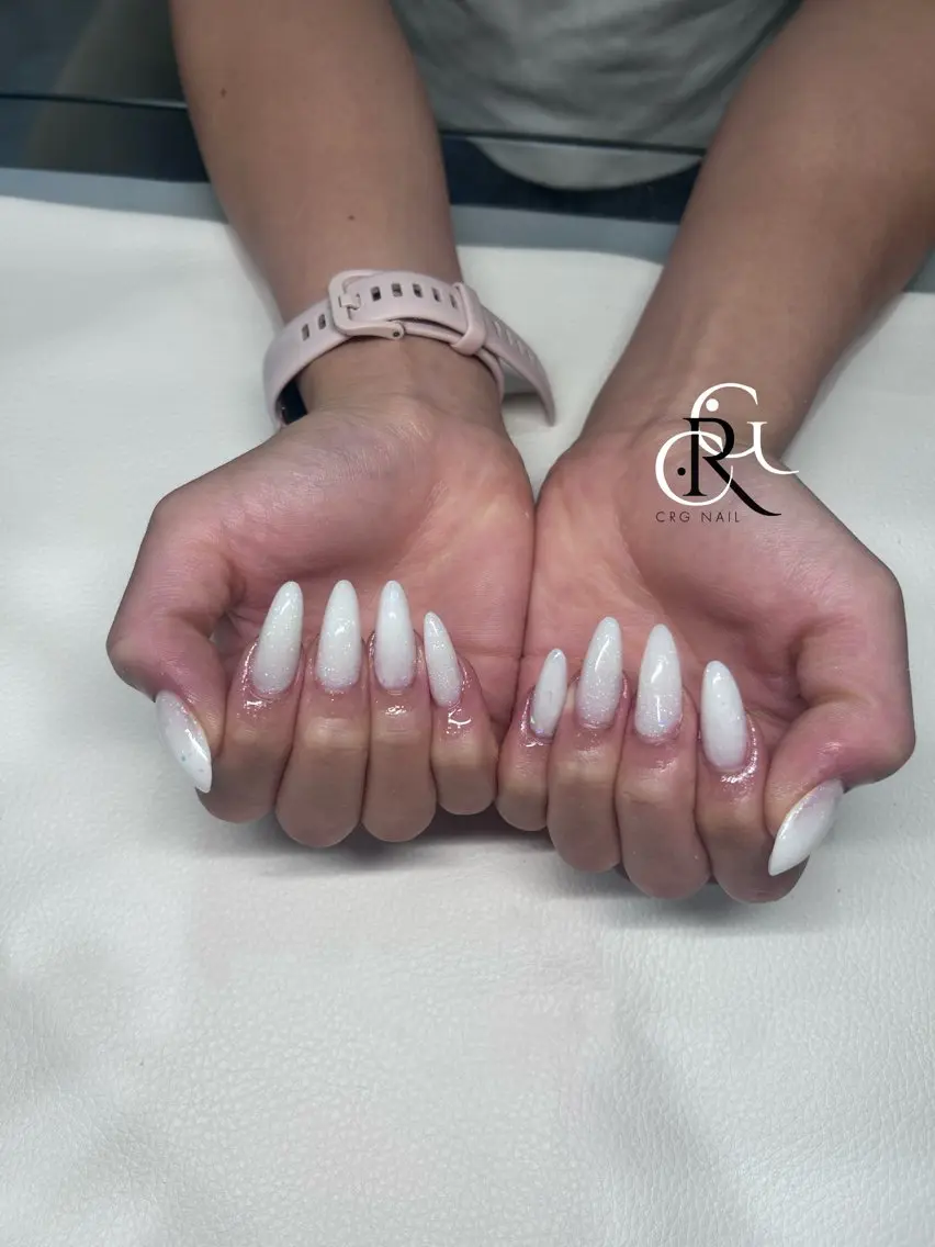 ロング ハンドネイル CRGNAIL EMIRIのネイルデザイン