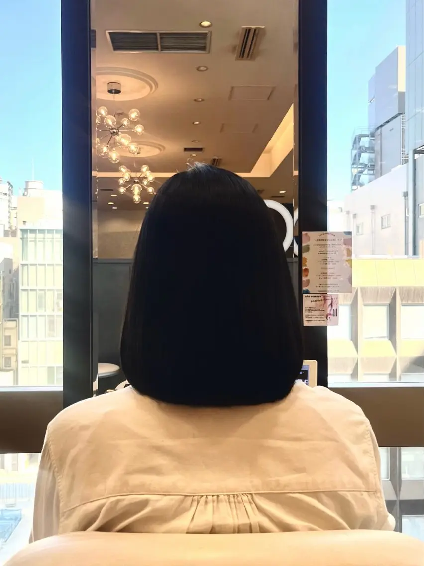 ミディアム レイヤー/透明感 カラー🩶ikoiのヘアスタイル