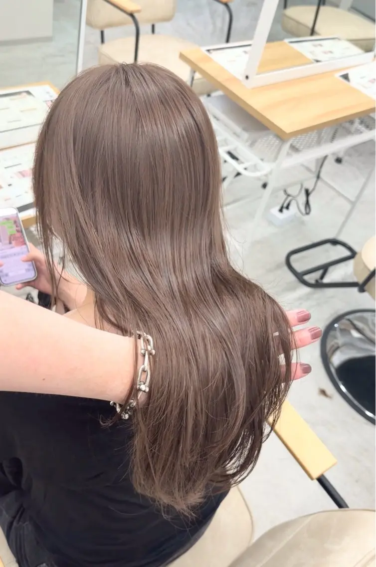 ロング 韓国風ヘア ロング ヘアカラー トリートメント 飯星/池袋/透明感 カラー/縮毛矯正特化のヘアスタイル