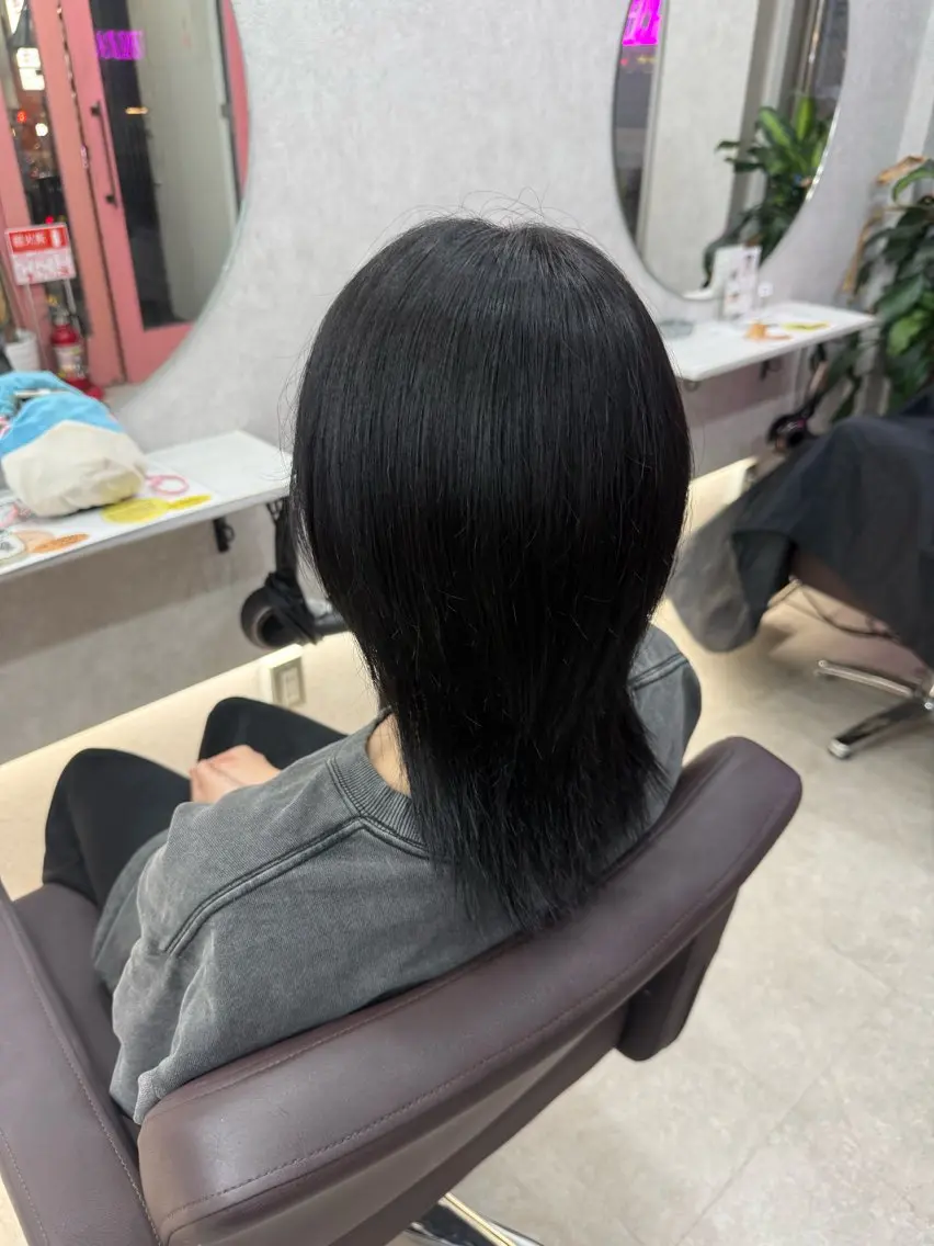 カラー 💙関 愛菜💙のヘアスタイル