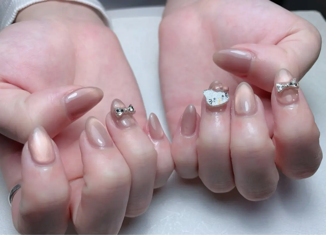 ネイル オーロラネイル 長さ出し フットネイル フレンチネイル ジェルネイル 中野駅から2分 MEO NAILのネイルデザイン