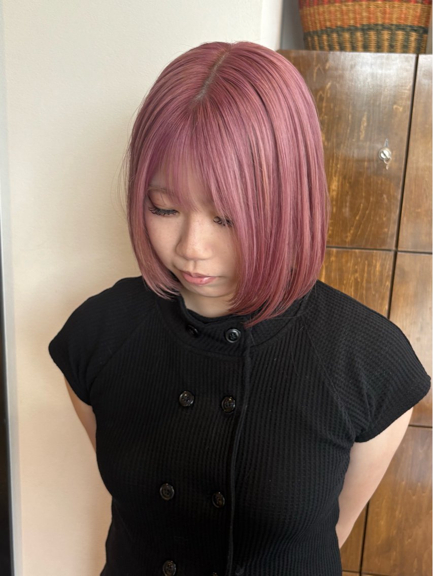 ショート カラー ピンクカラー ホワイトピンク ボブ カット ヘアカラー トリートメント 顔まわり/透け感 カラー/青栁優🔆のヘアスタイル