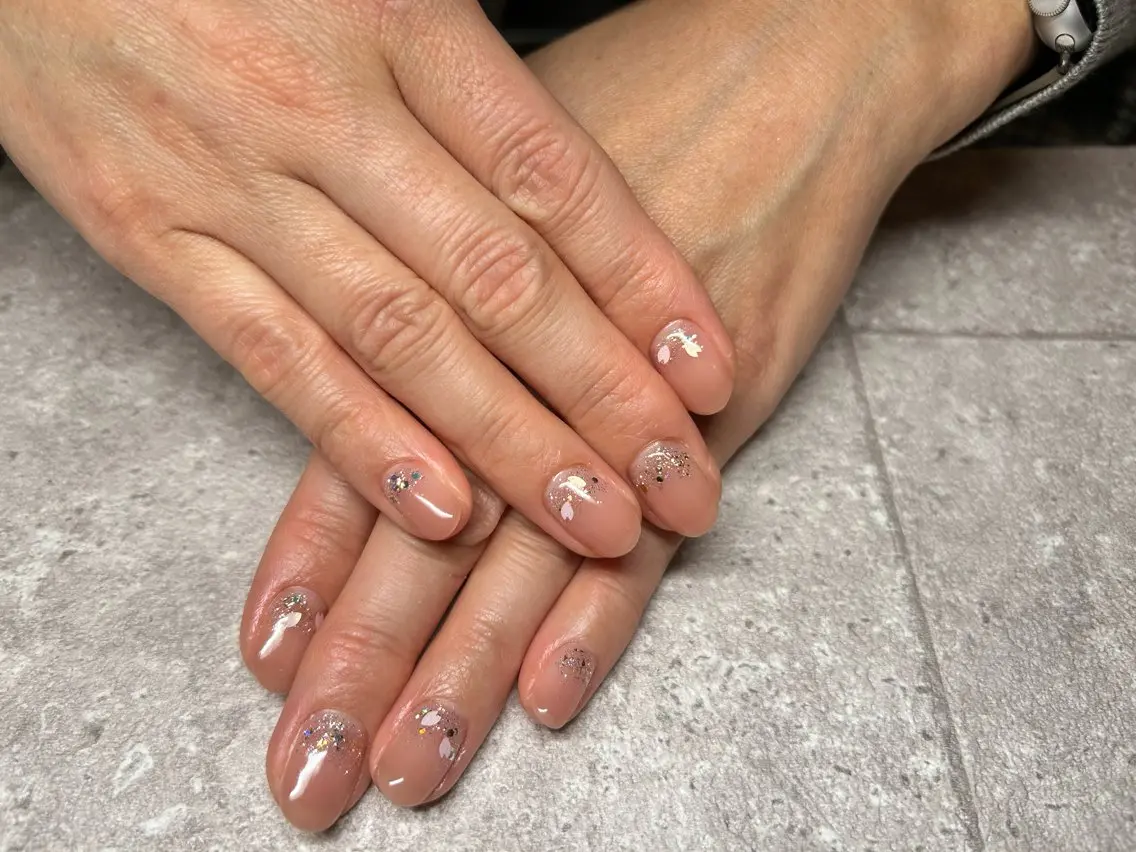 ネイル 卒業式 ハンドネイル Lisa’s Salonのネイルデザイン