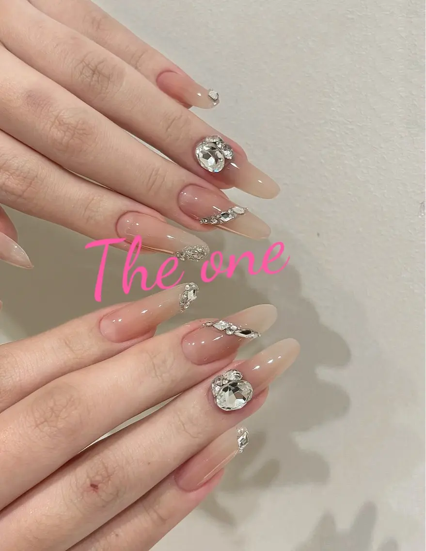 ネイル 長さ出し Theone栄店 赤松のネイルデザイン