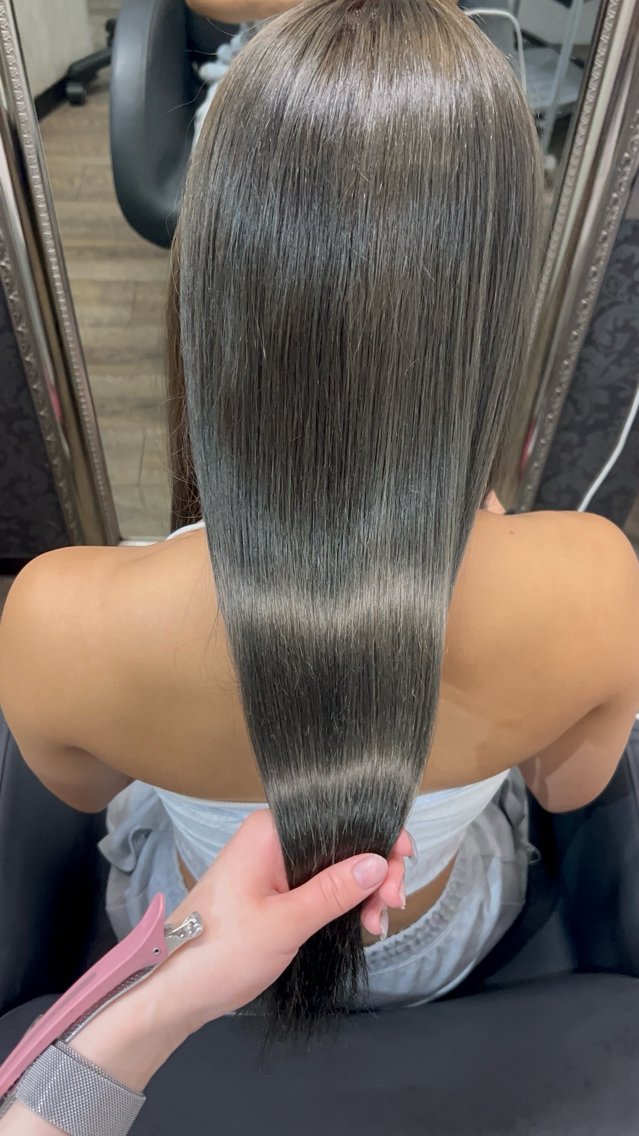 ロング カラー 佐原 恵利香のヘアスタイル