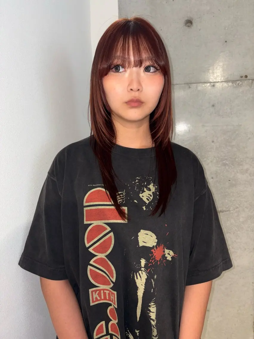セミロング ヘアカラー siki hinaのヘアスタイル