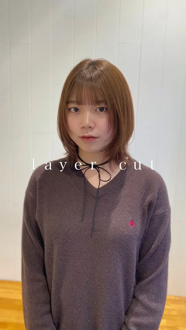 ミディアム カラー ベージュカラー オリーブベージュ ボブ ウルフカット ウルフボブ hair shioのヘアスタイル